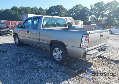 2002 Chevrolet Silverado 1500 C1500 z USA, uszkodzony, nr VIN 1GCEC19W82Z346709